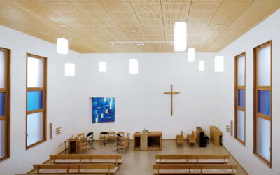 LED-Leuchte QUADER von BETALUMEN (Pendelleuchte), Evangelische Heilandskirche, Unterhaching